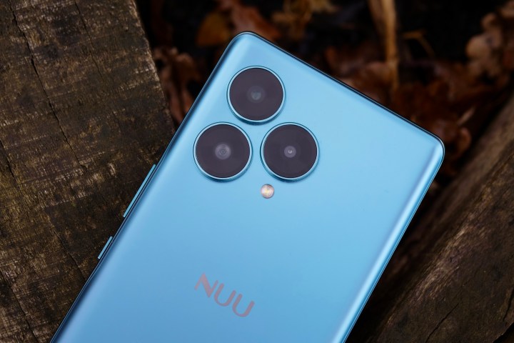 The Nuu B30 Pro's camera module.