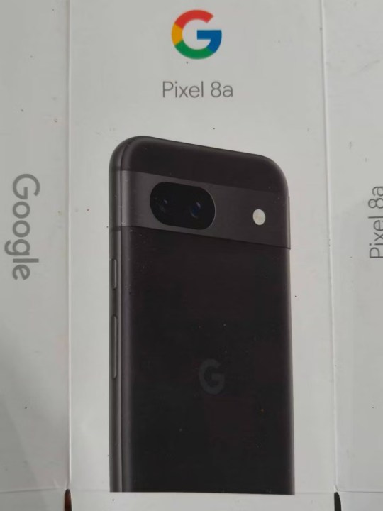 The leaked Pixel 8a box.