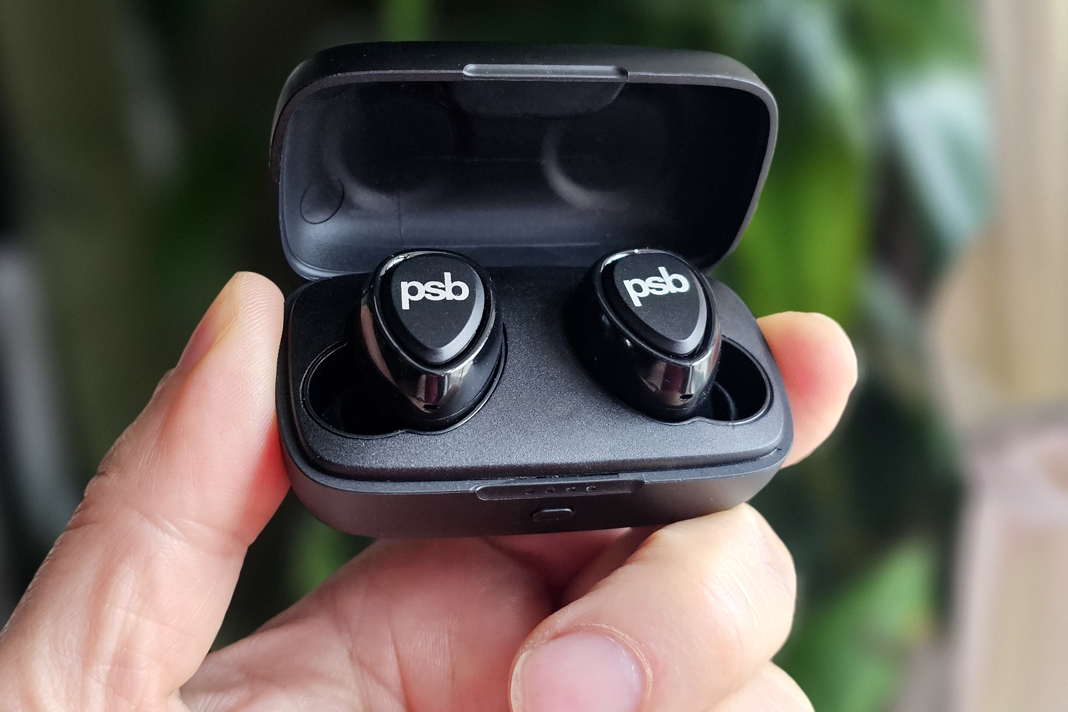 PSB M4U TWM wireless earbuds review: zero frills, stunning sound