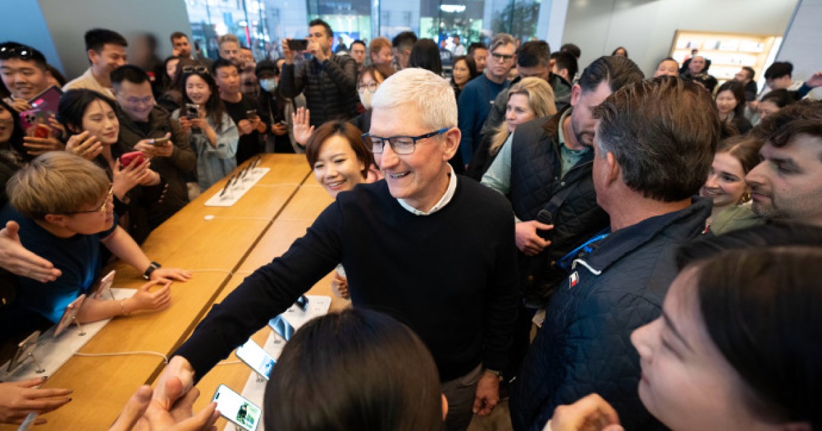 Apple boss Tim Cook launches charm offensive in vital market