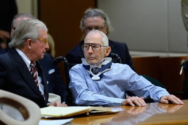 Durst, right, and his lawyer Dick DeGuerin, left, at Durst's trial in 2016.