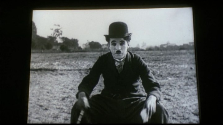 Charlie Chaplin en imágenes de archivo de Chaplin.