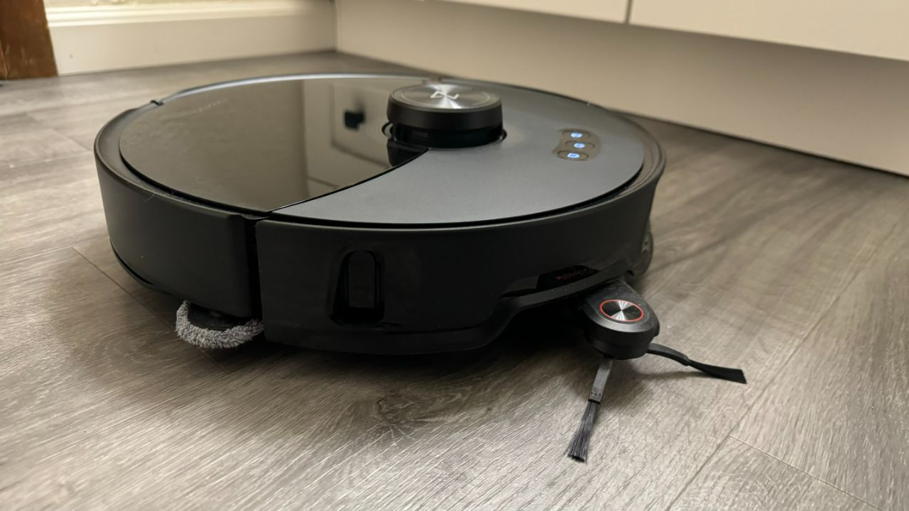 Roborock S8 MaxV Ultra review: innovation and automation - Vimarsana News