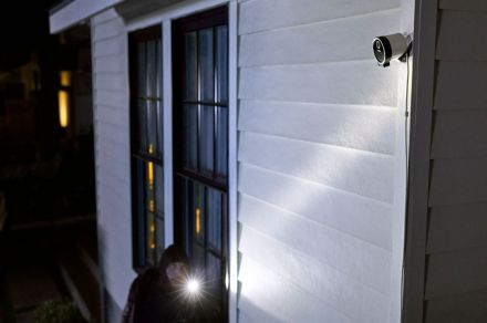 SimpliSafe is now using AI to prevent burglars from entering your home