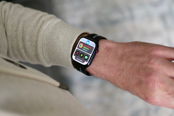 A person using the Double Tap feature on the Apple Watch Series 9.