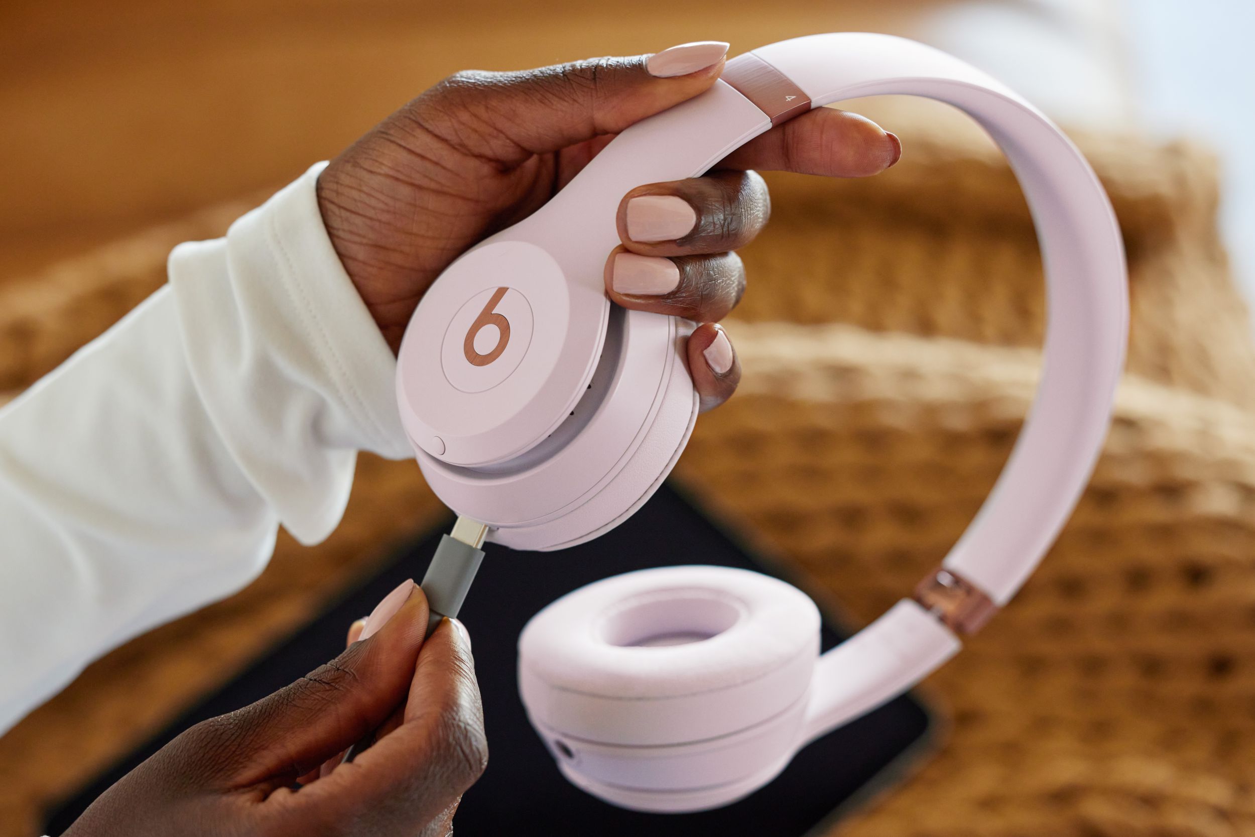 Beats Solo 4: latest on-ears get spatial and lossless audio - Vimarsana News