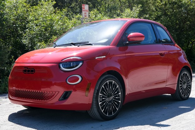 Front and side of the Fiat 500e