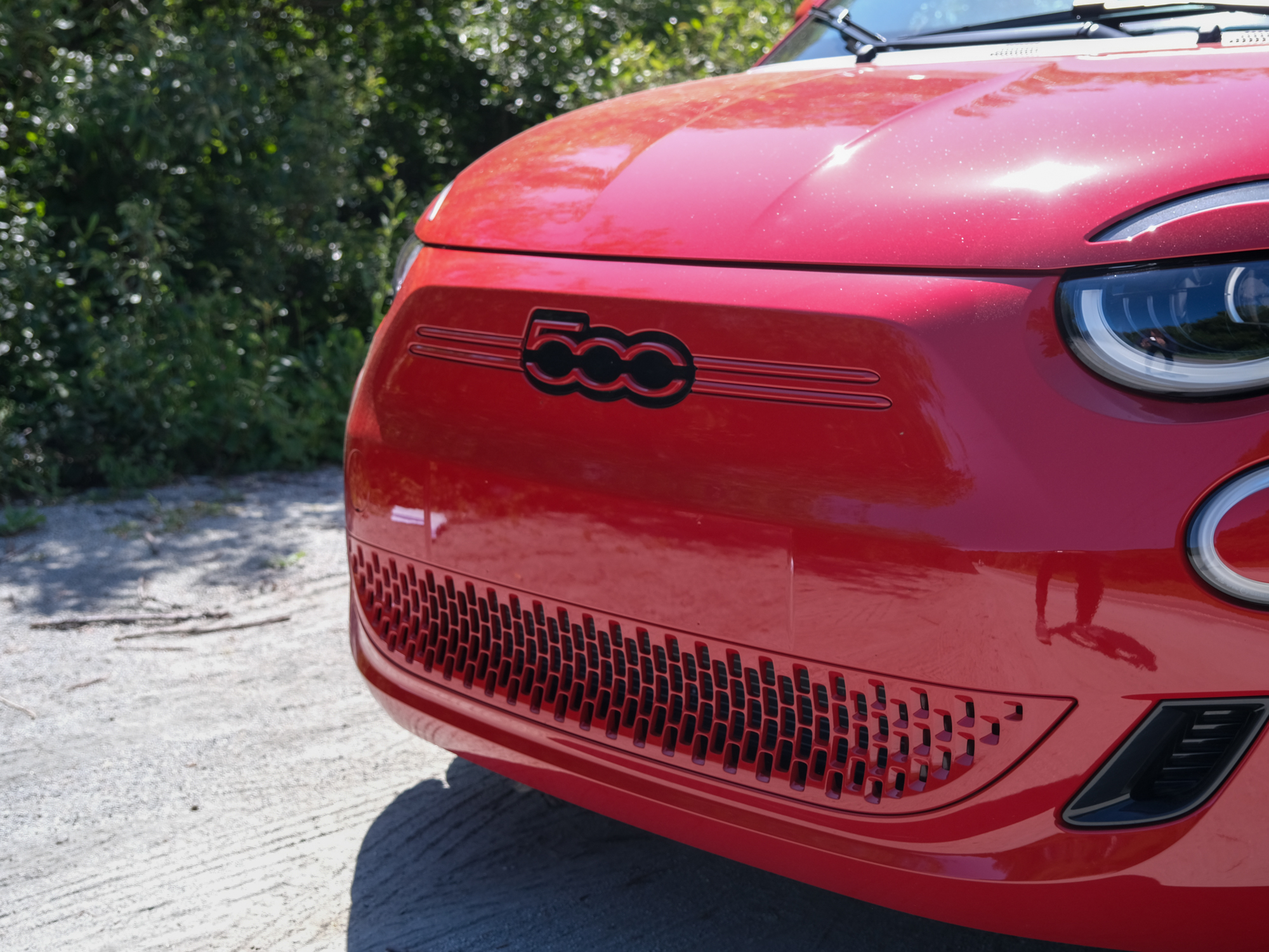 Testbericht zum Fiat 500e 2024: eigenartig und günstig