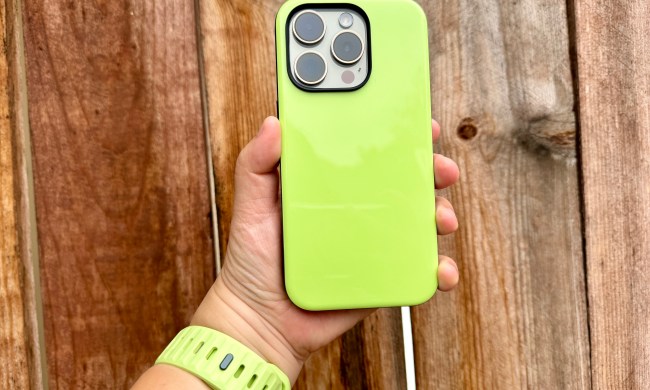 Nomad Glow 2.0 Sport Case and Apple Watch Sport Band in daylight.