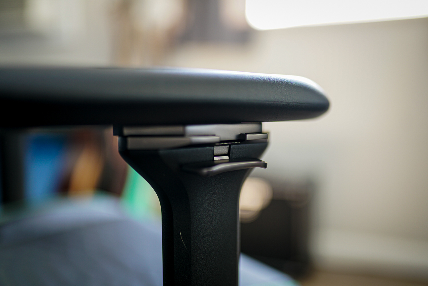 Arm rests on the Razer Iskur V2 gaming chair.