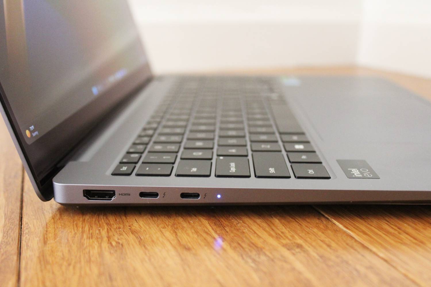The ports on the side of the Galaxy Book4 Ultra.