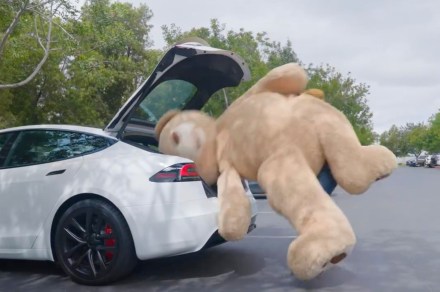 Tesla’s new hands-free trunk feature will be a boon in certain situations