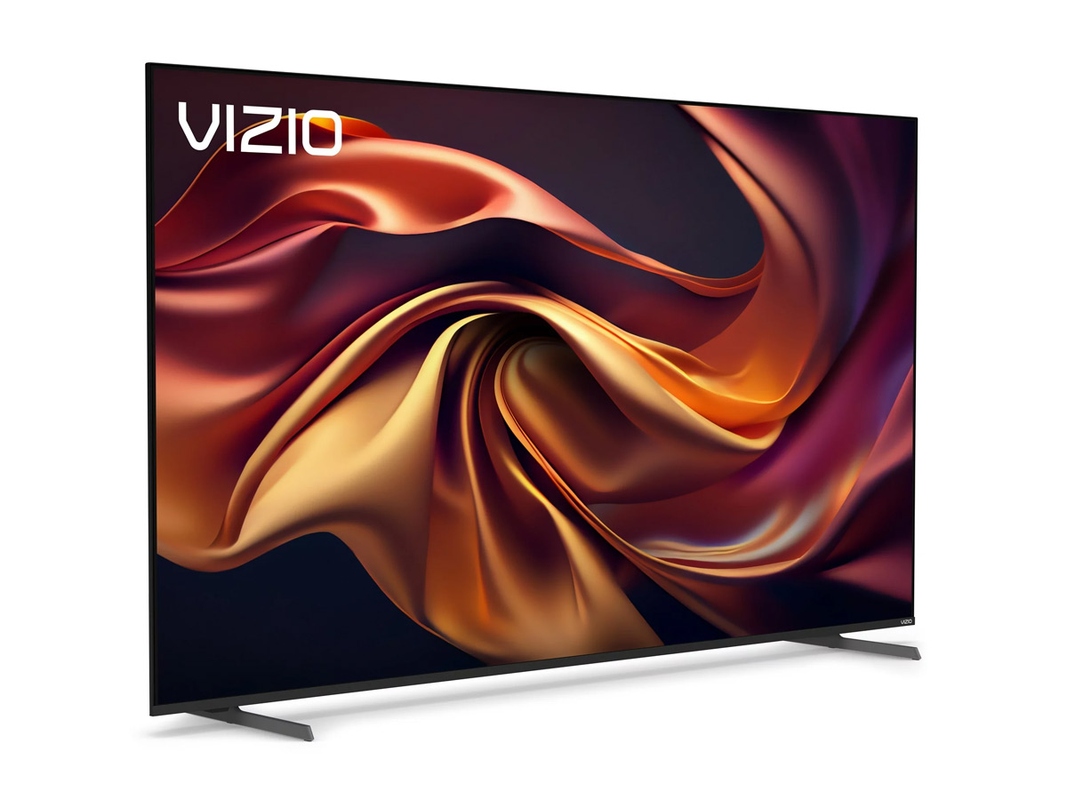 تلویزیون هوشمند 75 اینچی Quantum Pro QLED 4K Vizio در پس زمینه سفید.