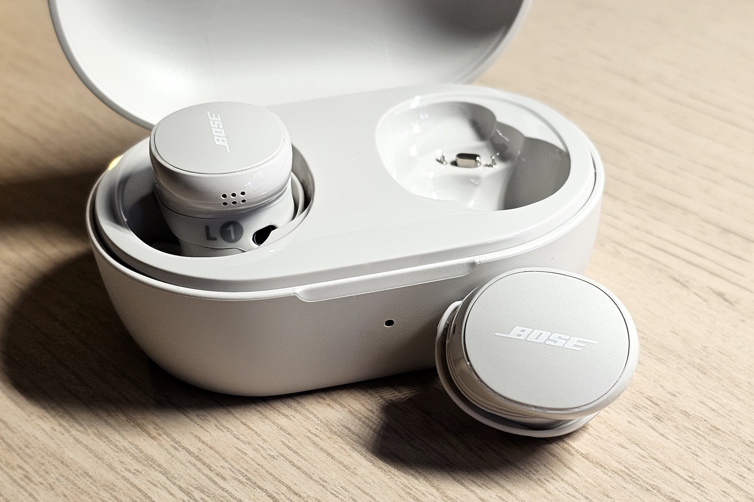 BOSE Quietcomfort Earbuds(第二世代) 【公式通販】 BOSE Quietcomfort Earbuds(第二世代) 【公式通販】